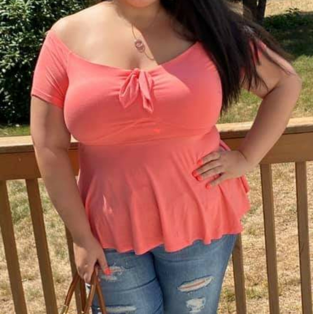 🆕3X SUPER SOFT CORAL TIE FRONT OFF SHOULDER PEPLUM